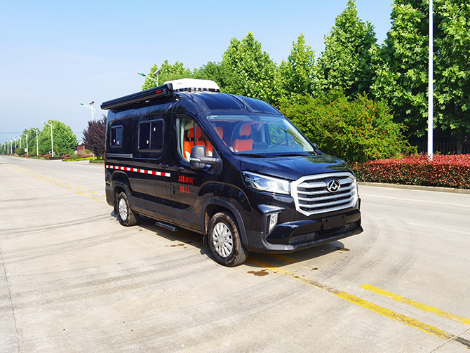 上汽大通V90長軸高頂B型房車