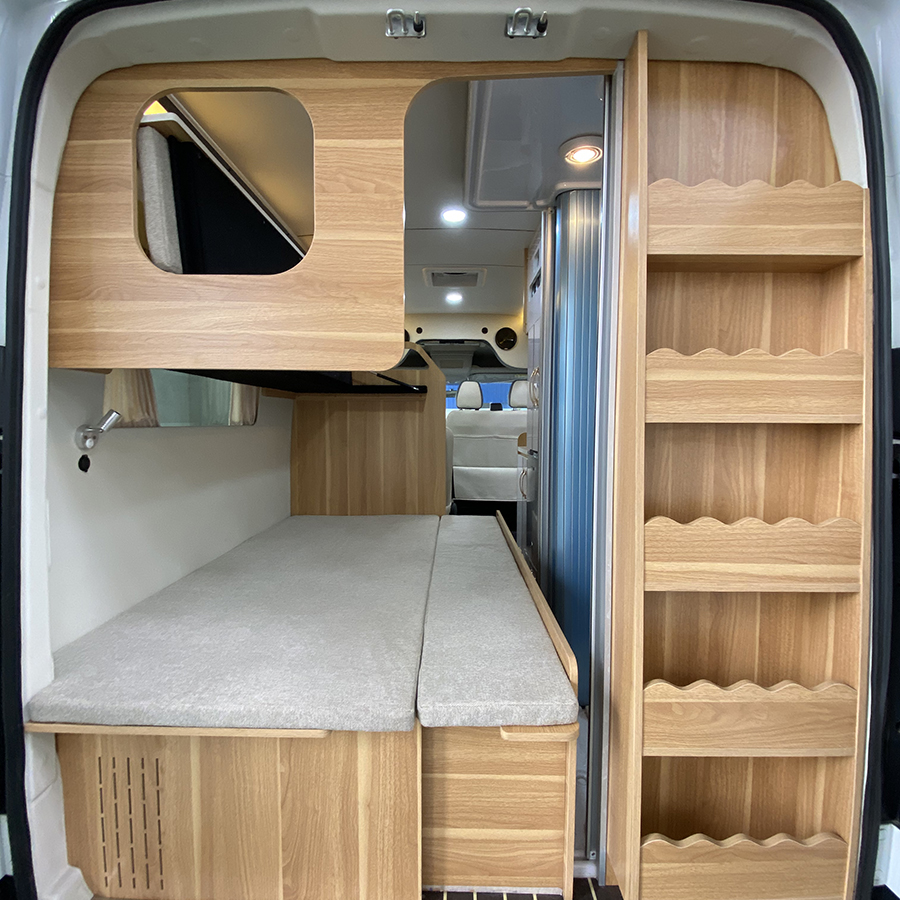 上汽大通V90長軸高頂B型房車3 上汽大通V90長軸高頂B型房車3