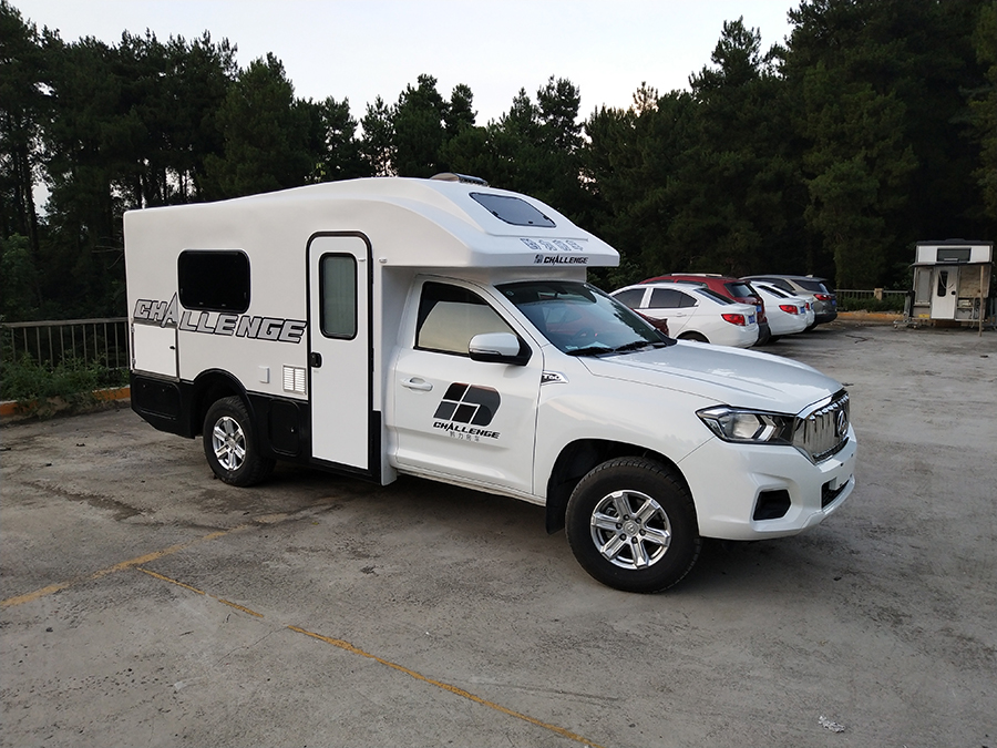 大通T60柴油2.8T單排四驅(qū)皮卡旅居車(chē)1 大通T60柴油2.8T單排四驅(qū)皮卡旅居車(chē)1