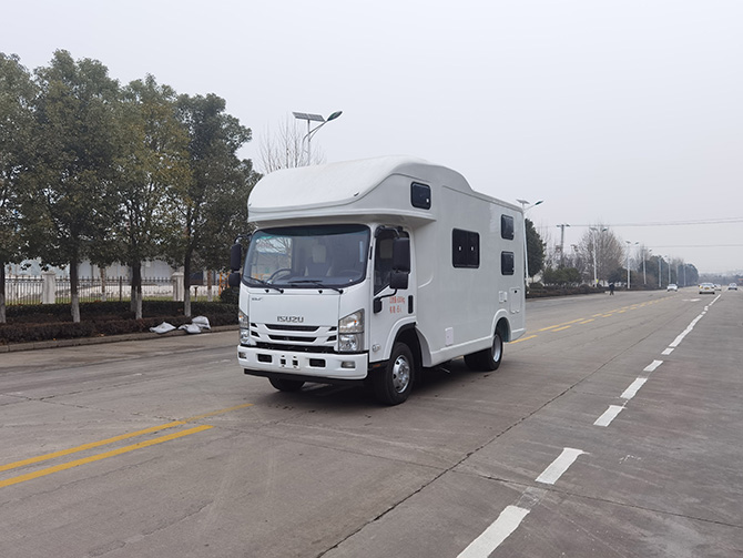 慶鈴五十鈴700P自動(dòng)擋房車