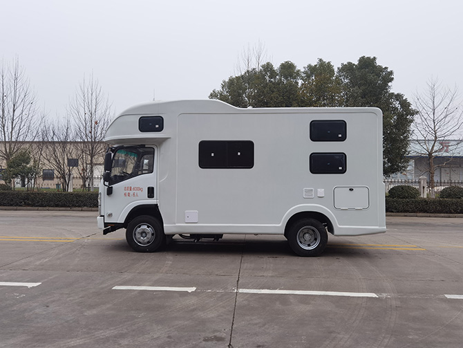 慶鈴五十鈴700P自動(dòng)擋房車