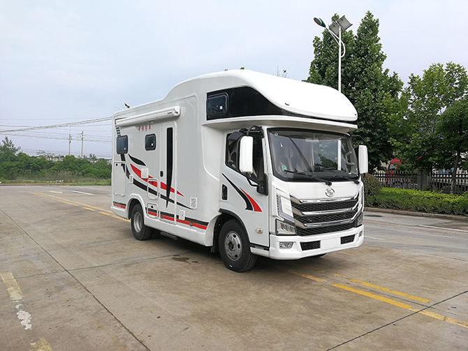 上汽躍進(jìn)H500輕卡平頭自動擋房車