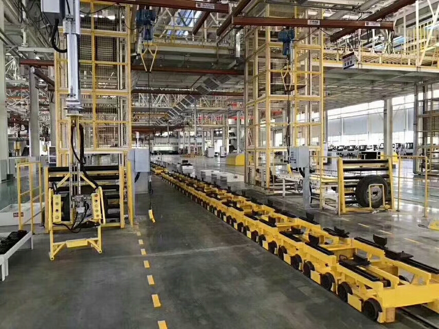 現(xiàn)代化、自動化的流水生產(chǎn)線1