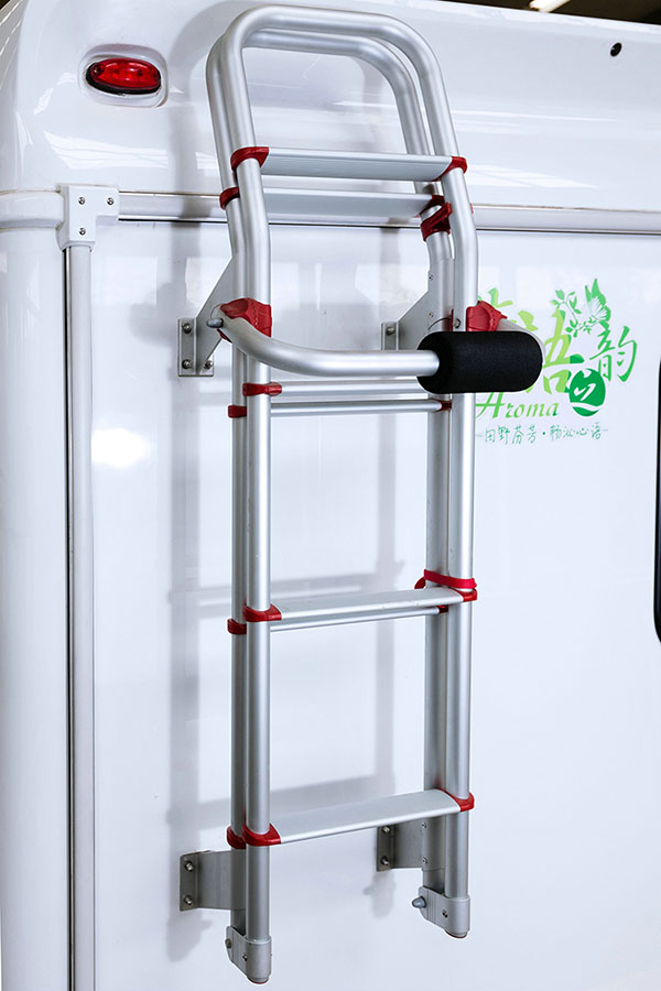 后登頂爬梯12 后登頂爬梯