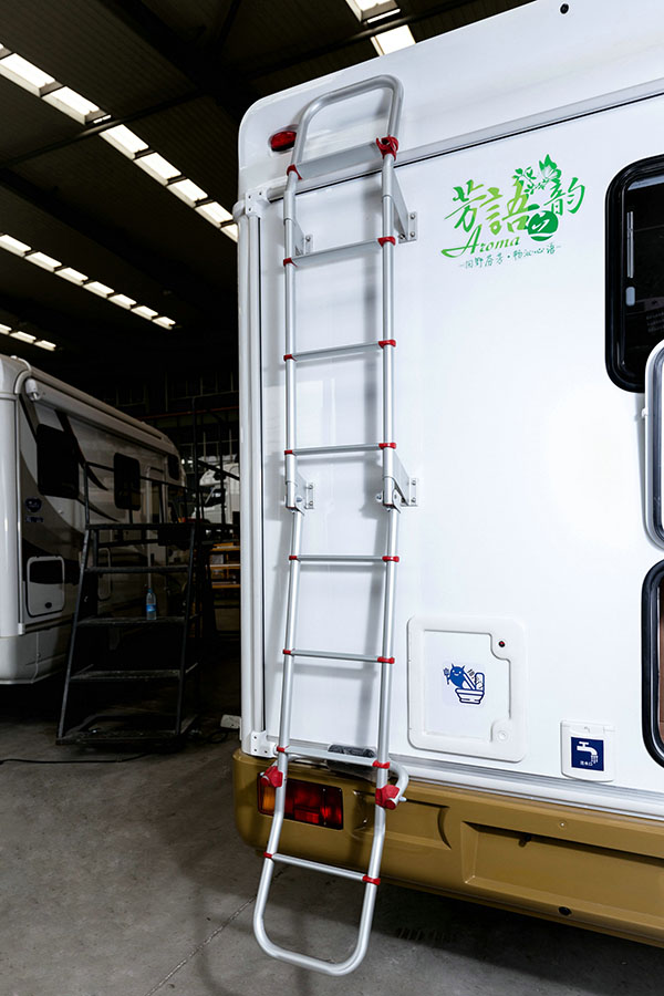 后登頂爬梯13 后登頂爬梯